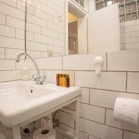 Planeta Dos Sonhos - Fast Wi-fi, 1bdr, Centre Apartament Sofia