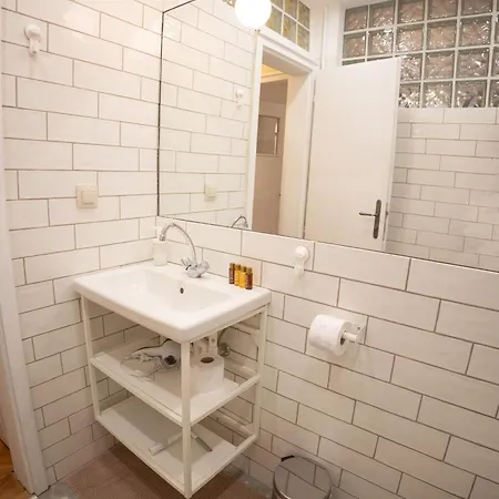 Planeta Dos Sonhos - Fast Wi-fi, 1bdr, Centre *