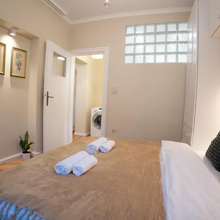 Planeta Dos Sonhos - Fast Wi-fi, 1bdr, Centre