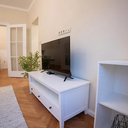 Planeta Dos Sonhos - Fast Wi-fi, 1bdr, Centre Sofía