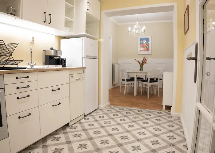 Planeta Dos Sonhos - Fast Wi-fi, 1bdr, Centre *